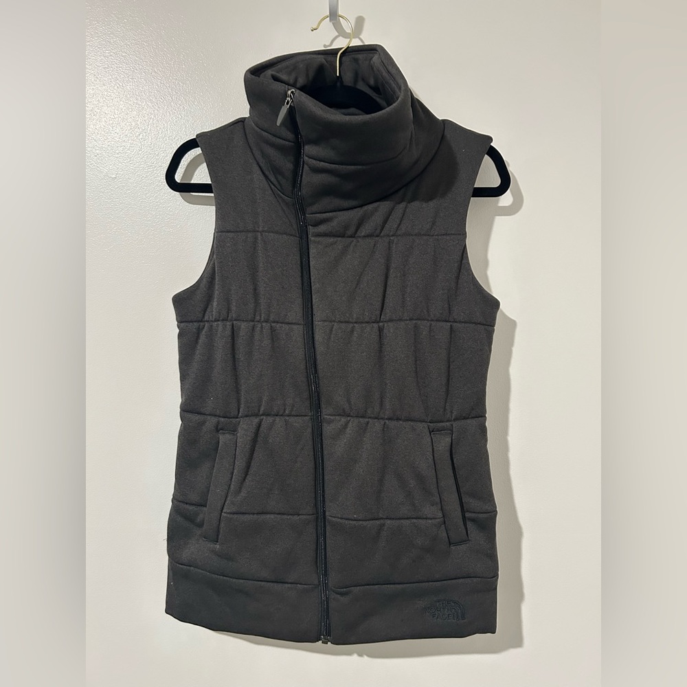 The North Face Women's Darella Insulated Vest Charcoal Grey